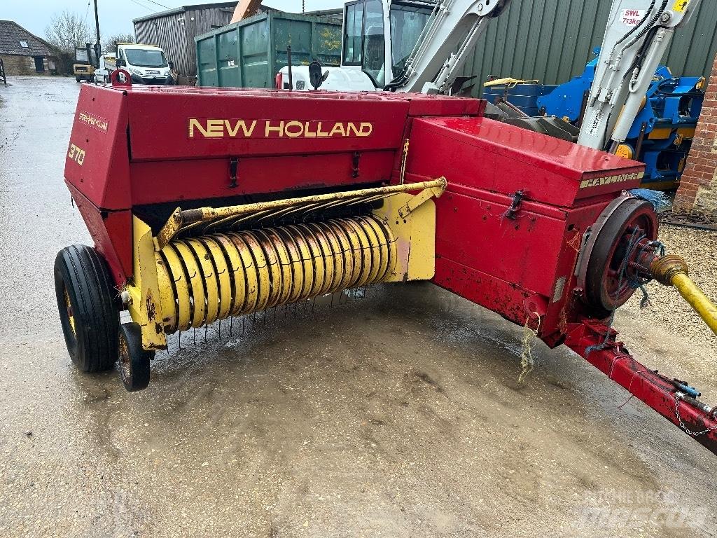 New Holland 370 Szögletes bálázók