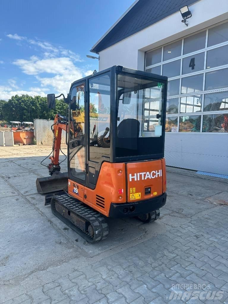 Hitachi ZX 19-6 Mini kotrók < 7t