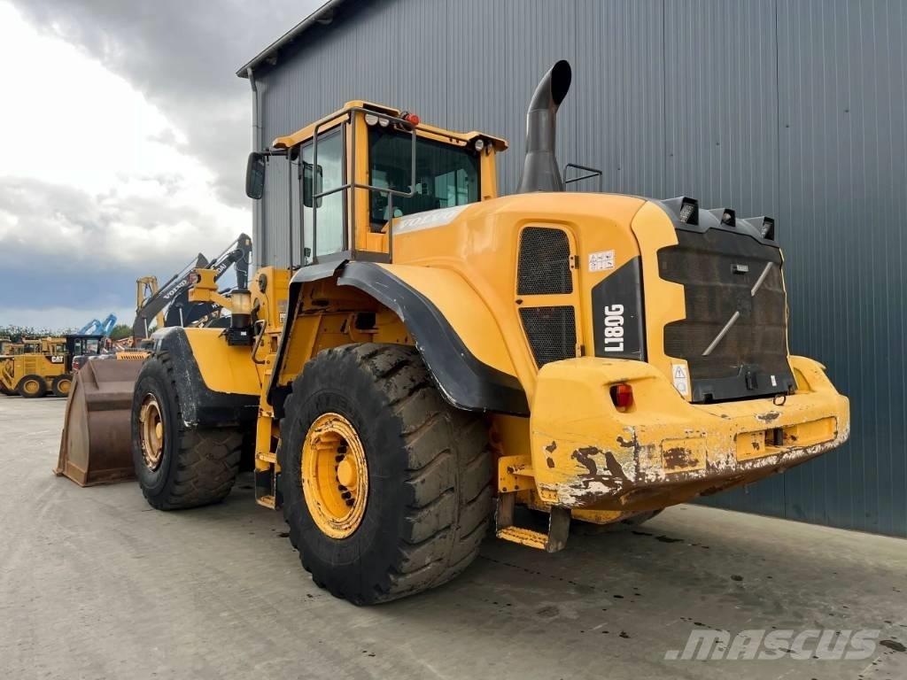 Volvo L180G Gumikerekes homlokrakodók