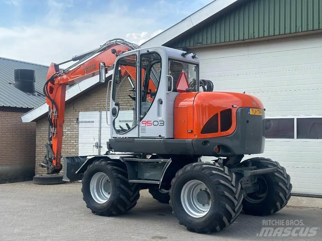 Neuson 9503 Közepes (midi) kotrók 7 t - 12 t