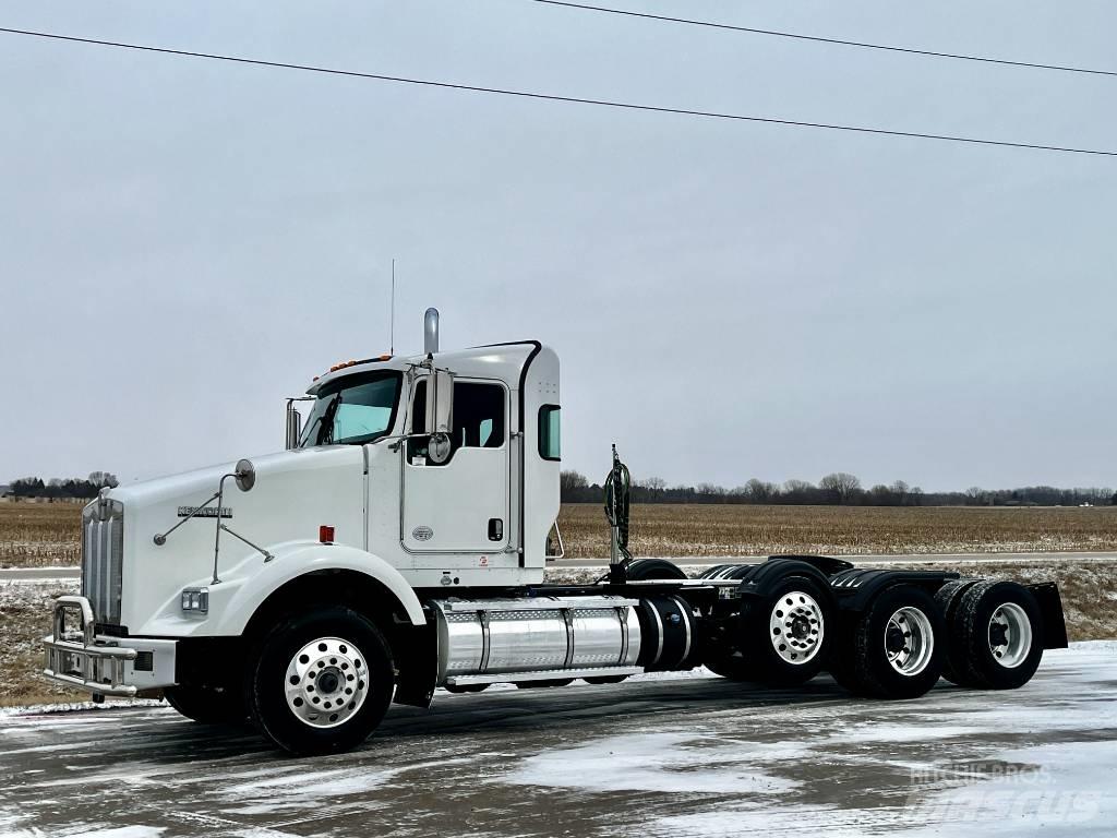 Kenworth T 800 Nyergesvontatók