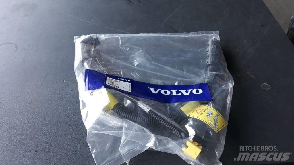Volvo HOSE 22330354 Haszonjárművek - Egyéb