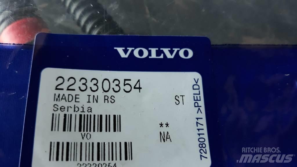 Volvo HOSE 22330354 Haszonjárművek - Egyéb