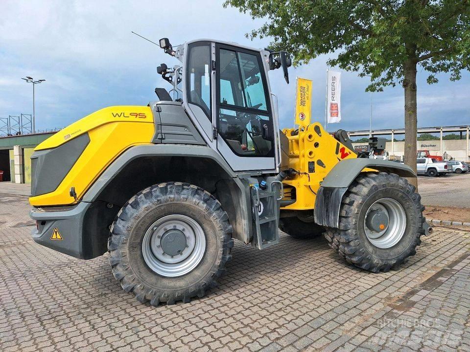 Wacker Neuson WL 95 Gumikerekes homlokrakodók