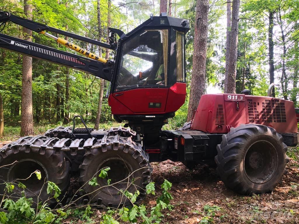 Valmet 911.3 Betakarítók