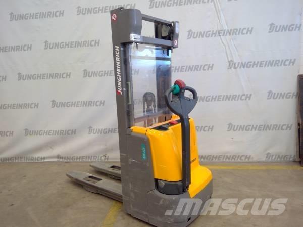 Jungheinrich EJC 112 Gyalogkíséretű targonca