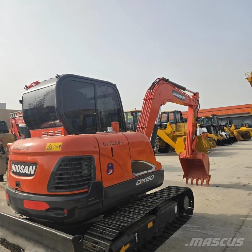 Doosan DX 60 Mini kotrók < 7t