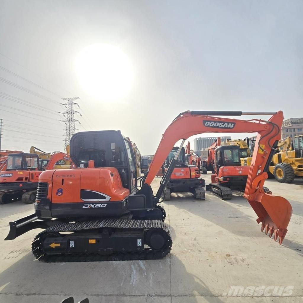 Doosan DX 60 Mini kotrók < 7t