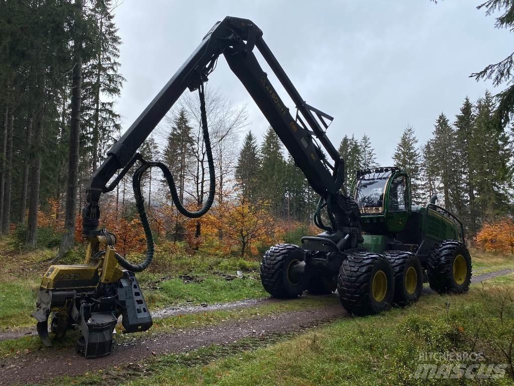 John Deere 1470 G Betakarítók