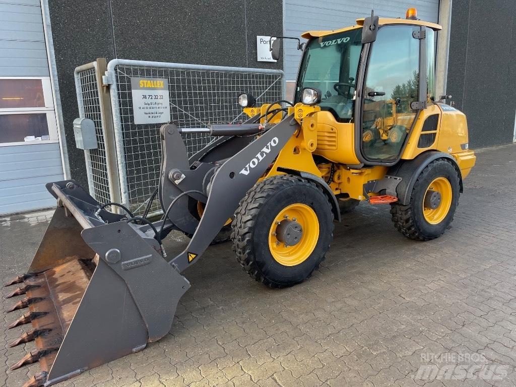 Volvo L28F Mini homlokrakodók
