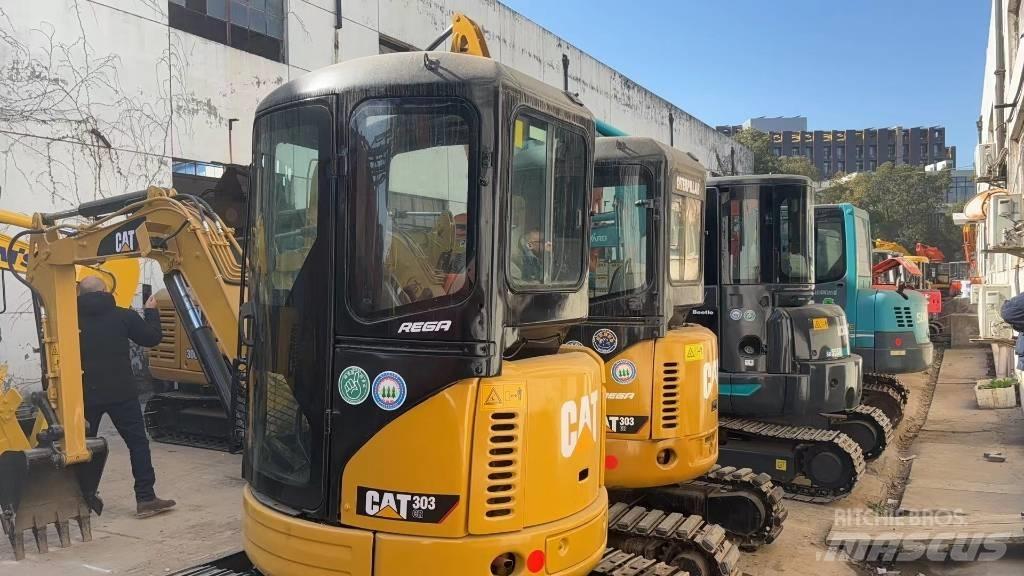 CAT 303.5 Mini kotrók < 7t