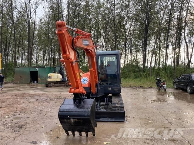Doosan dh60-7 Mini kotrók < 7t
