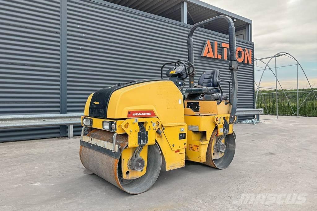Dynapac CC1100 Ikerdobos hengerek