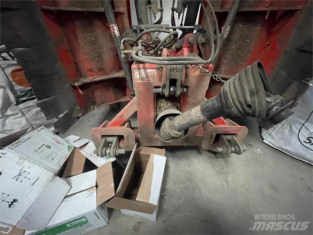 Falc 600 Szárzúzók és fűkaszák