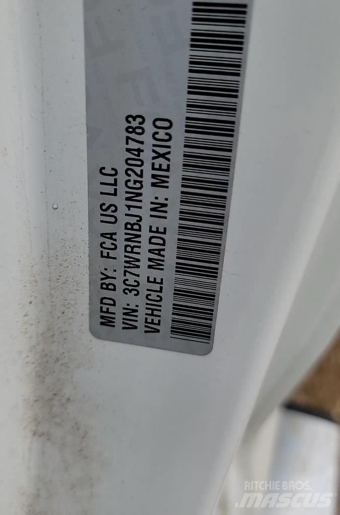 RAM 5500 Platós / Ponyvás teherautók
