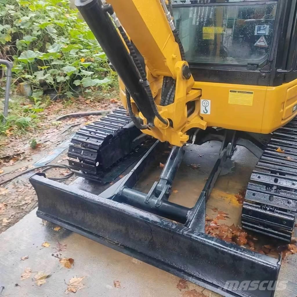 CAT 303.5 E CR Mini kotrók < 7t