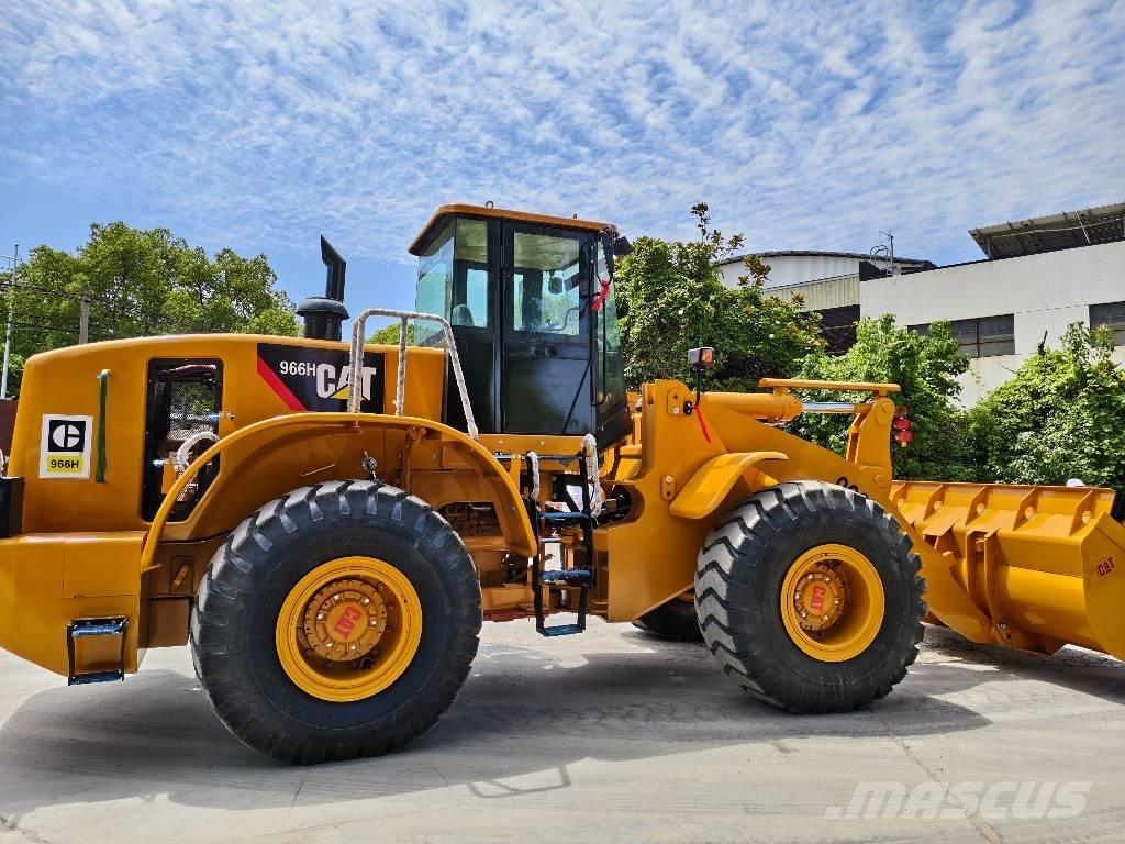 CAT 966 H Gumikerekes homlokrakodók
