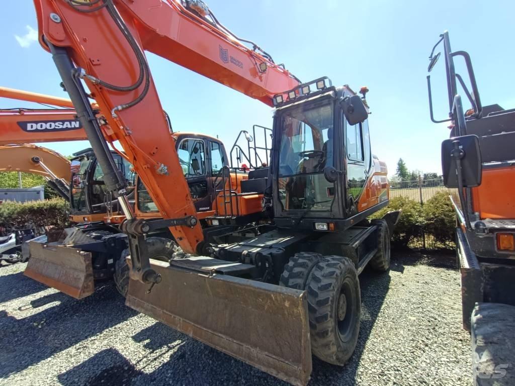 Doosan DX140W-5 Gumikerekes kotrók