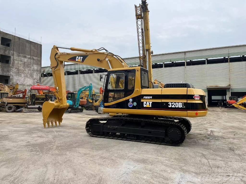 CAT 320 B L Lánctalpas kotrók
