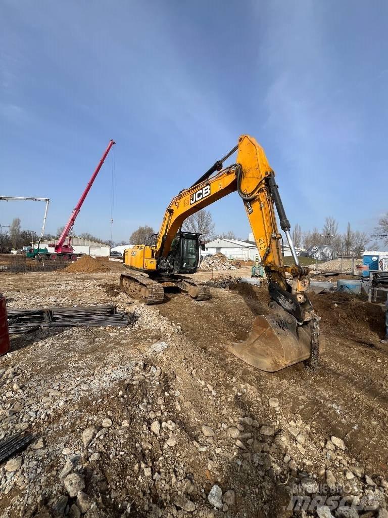 JCB JS 210 Lánctalpas kotrók