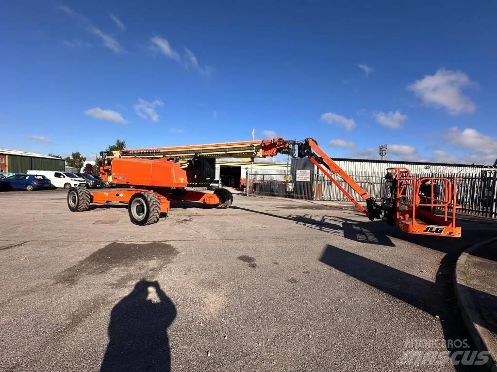 JLG 1500AJP Karos emelők