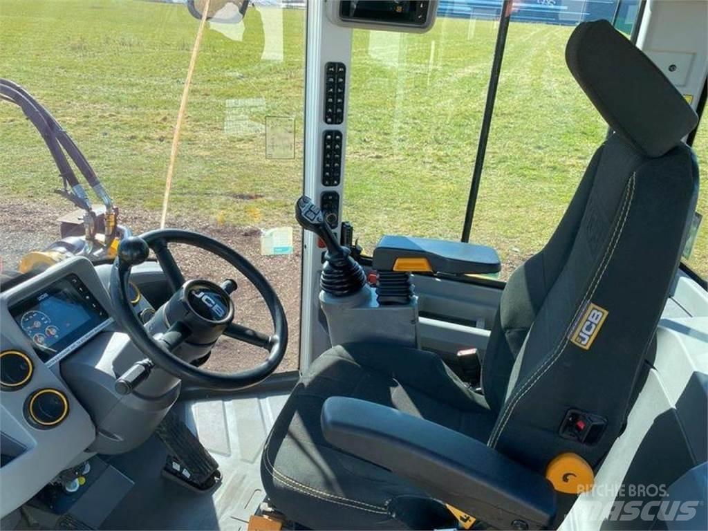 JCB 437 HT Gumikerekes homlokrakodók