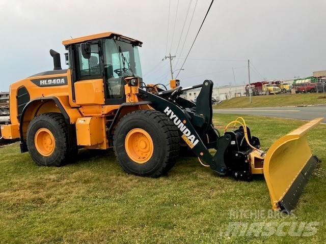 Hyundai HL940A Gumikerekes homlokrakodók