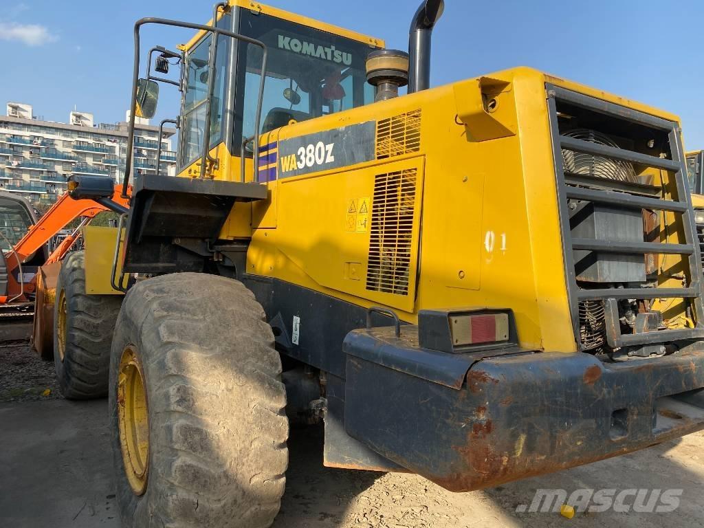 Komatsu WA 380-3 Gumikerekes homlokrakodók