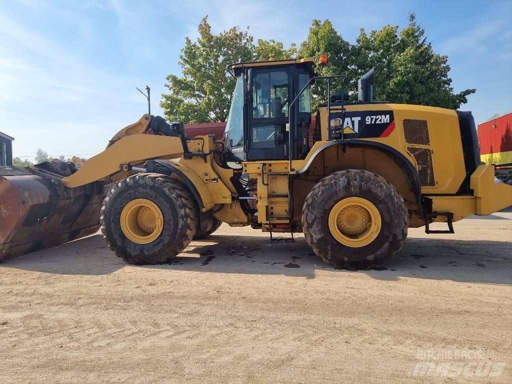 CAT 972 M Gumikerekes homlokrakodók