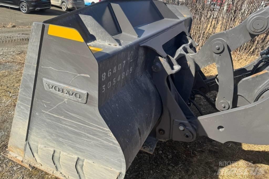 Volvo L70H2 Gumikerekes homlokrakodók