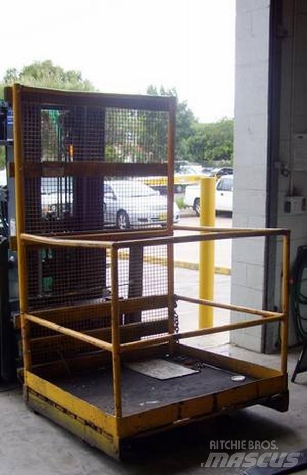  Safety Cages Anyagmozgatás - Egyebek