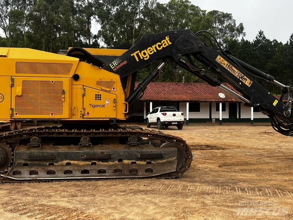 Tigercat 845D Betakarítók