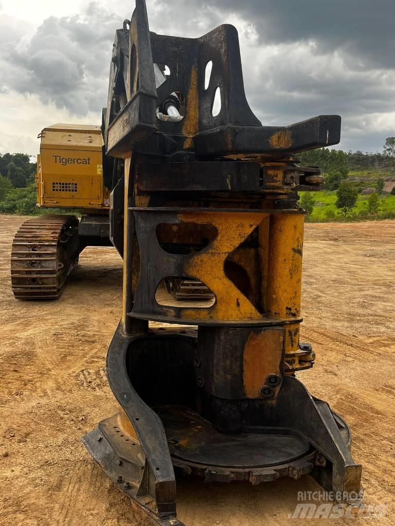 Tigercat 845D Betakarítók