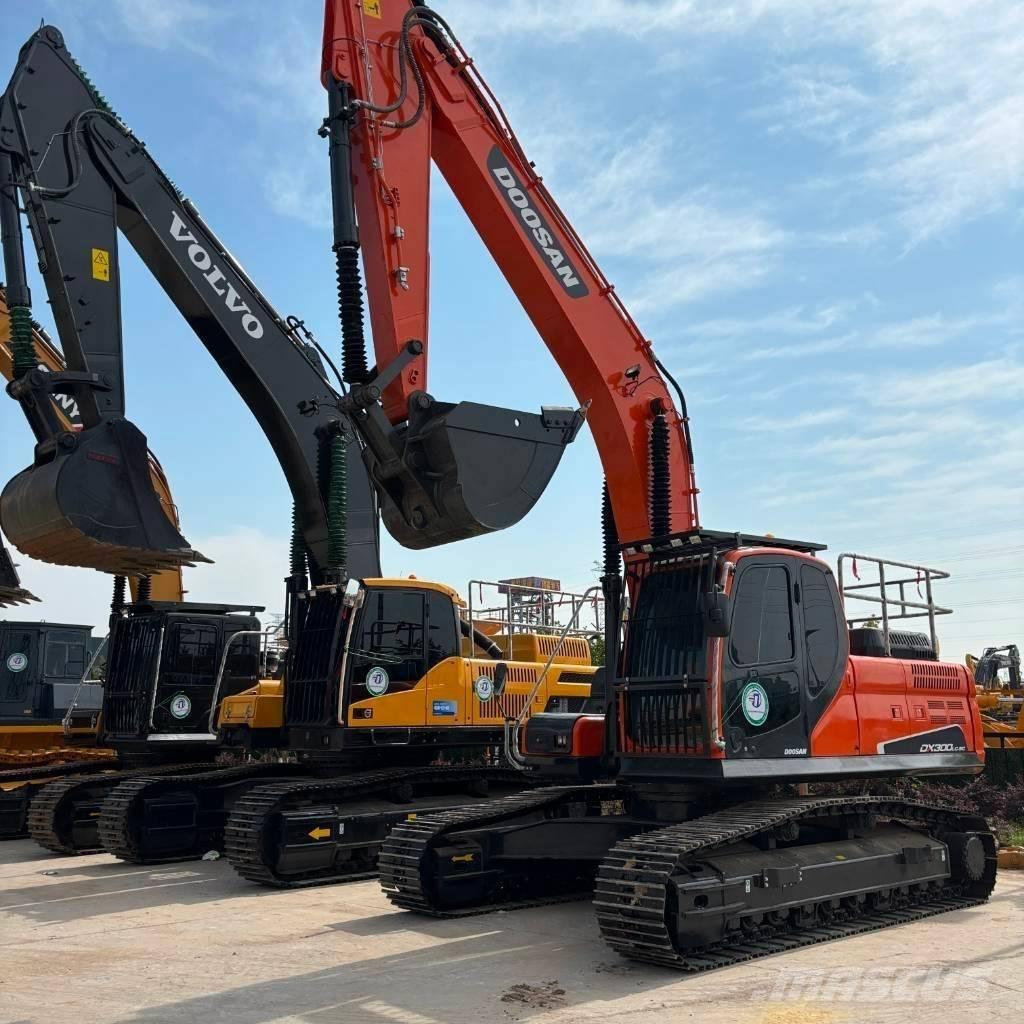 Doosan DX 300LC-9C Lánctalpas kotrók