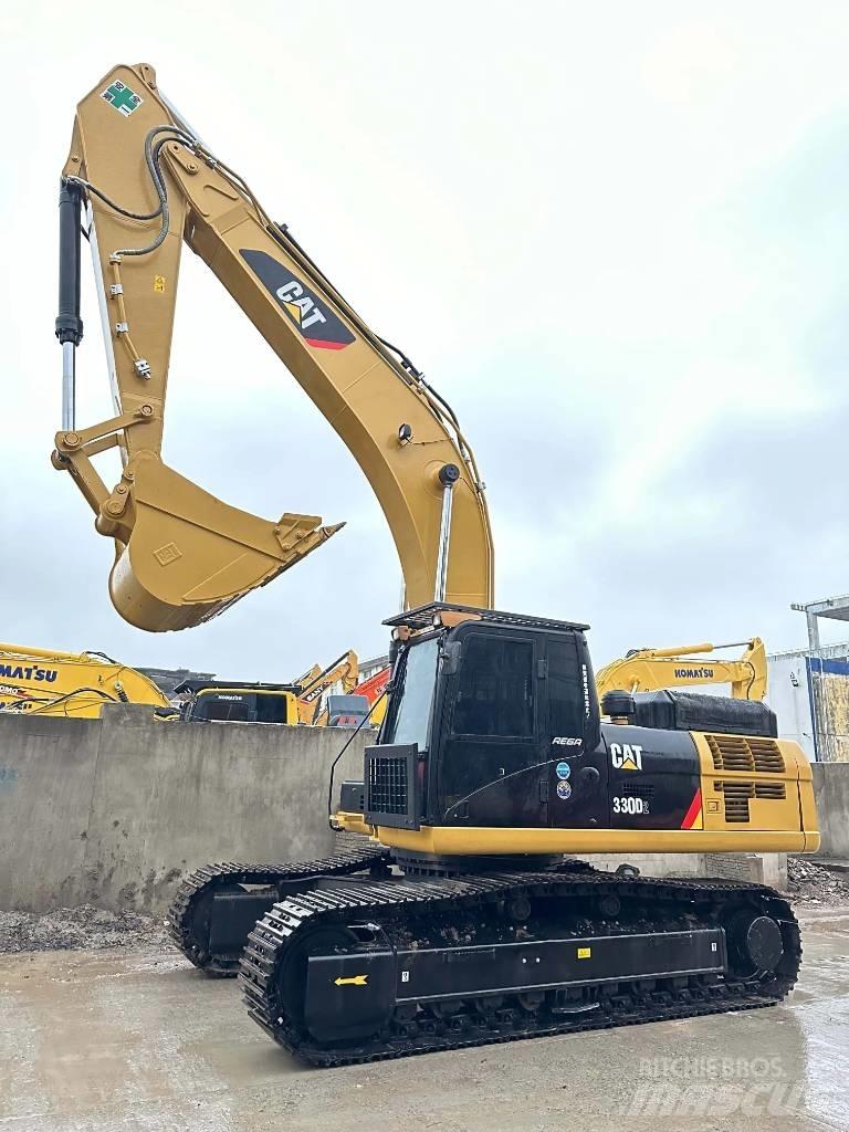 CAT 330 D2 Közepes (midi) kotrók 7 t - 12 t
