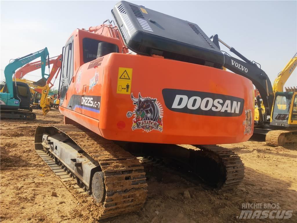 Doosan DH 225 LC-7 Lánctalpas kotrók