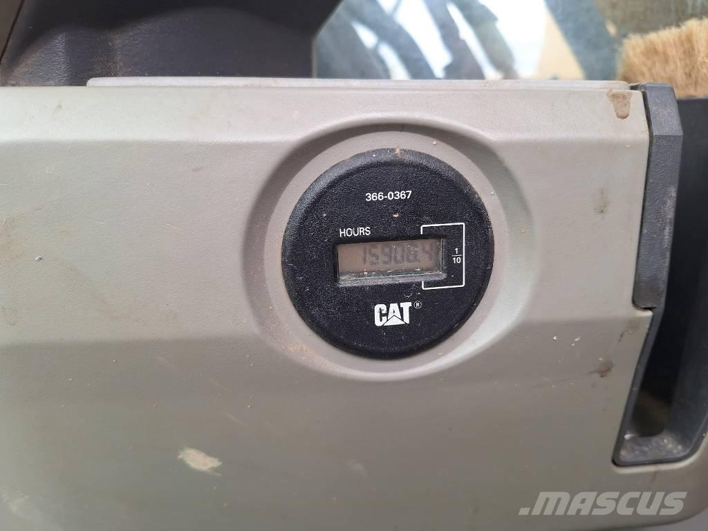 CAT 336F Lánctalpas kotrók