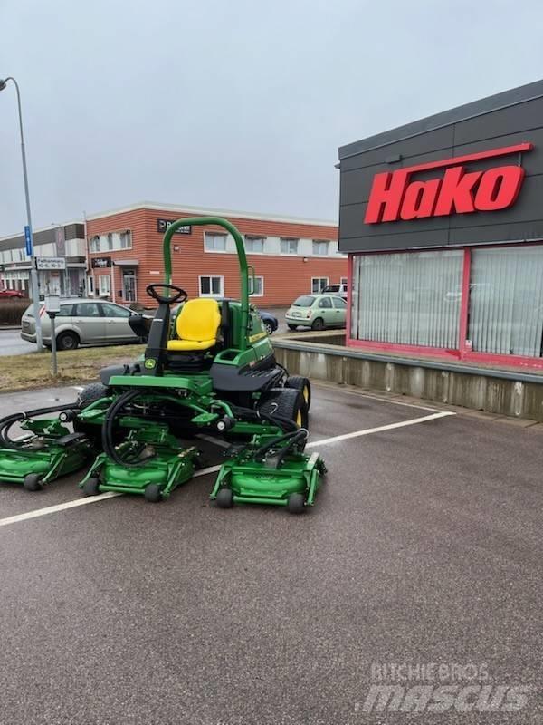 John Deere 9009 Három késhengeres fűnyírók
