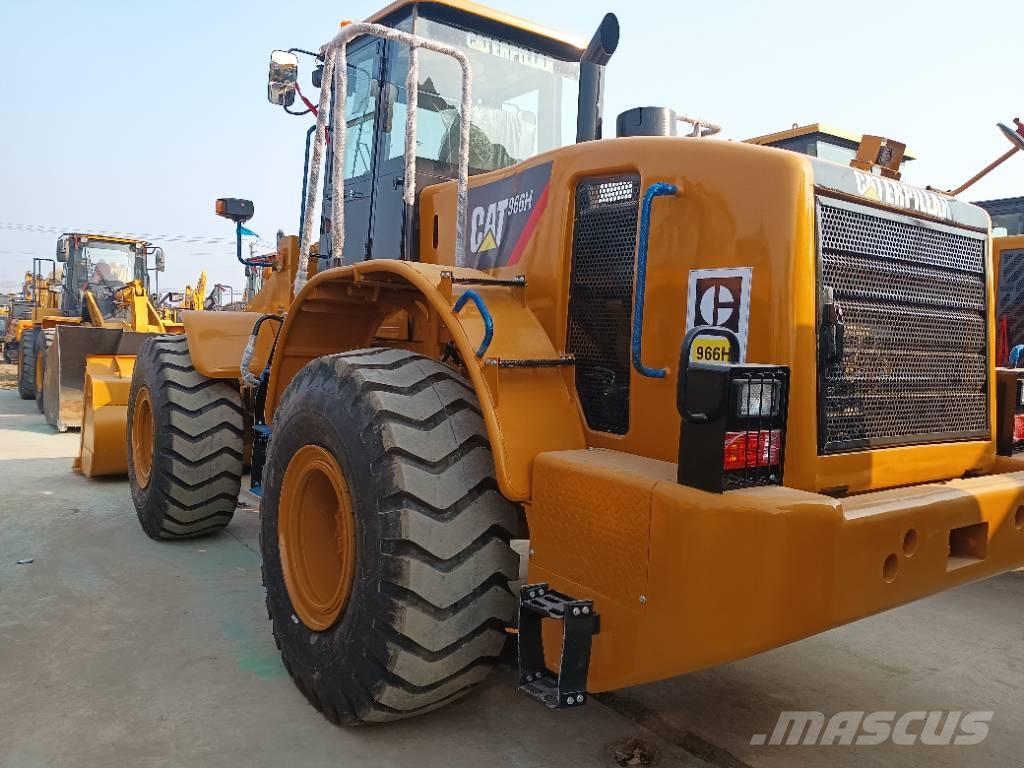 CAT 966 H Gumikerekes homlokrakodók