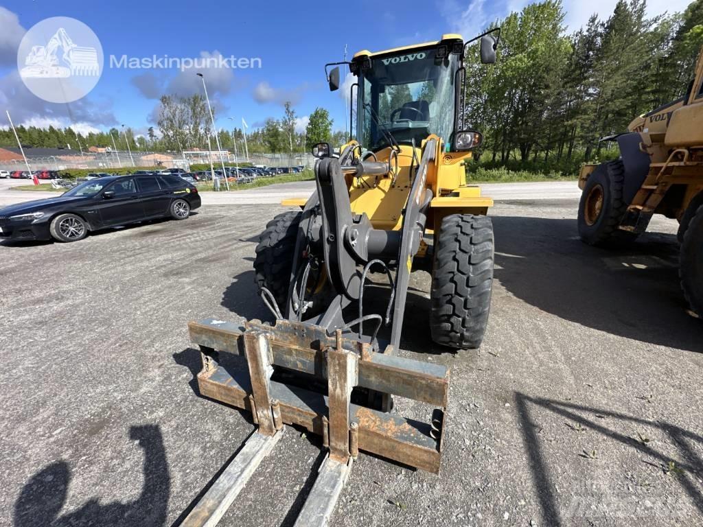 Volvo L 35 G Gumikerekes homlokrakodók