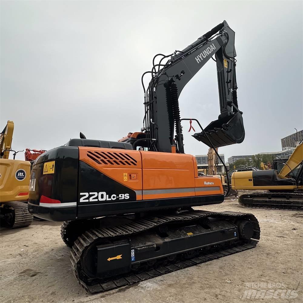 Hyundai R220LC-9S Lánctalpas kotrók