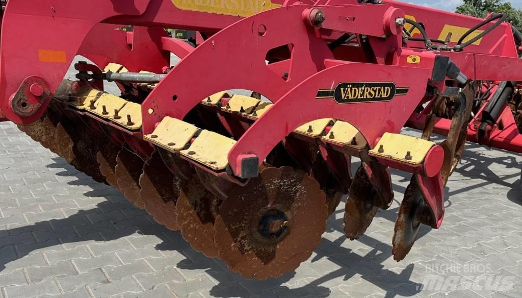 Väderstad Topdown300 Kultivátorok