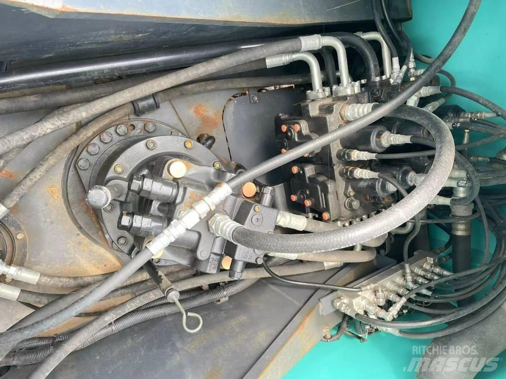 Kobelco 200 Lánctalpas kotrók