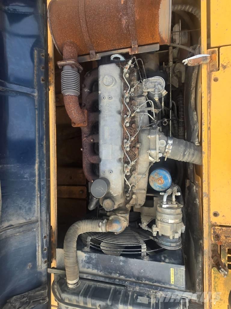 Hyundai Robex 2000W Gumikerekes kotrók