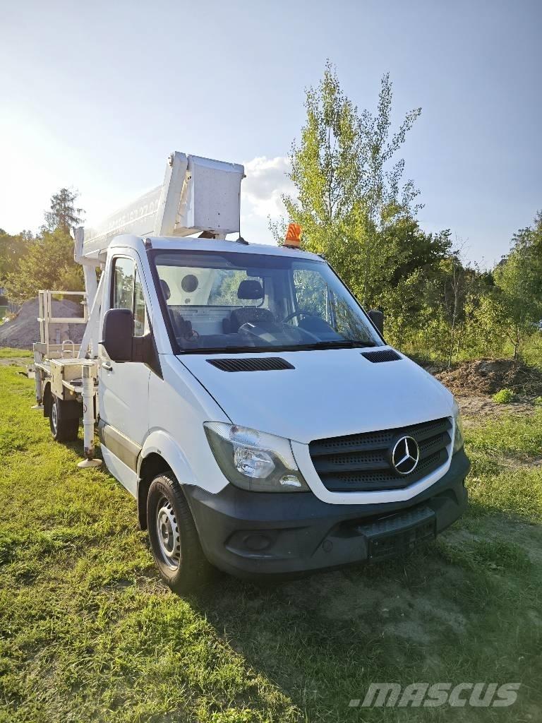 Palfinger P 250 BK Teherautóra szerelt emelők és állványok