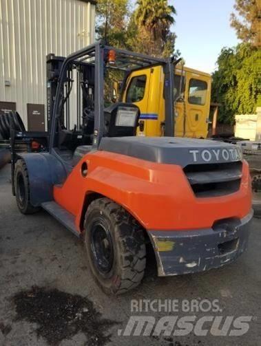 Toyota 8FD70U Dízel targoncák