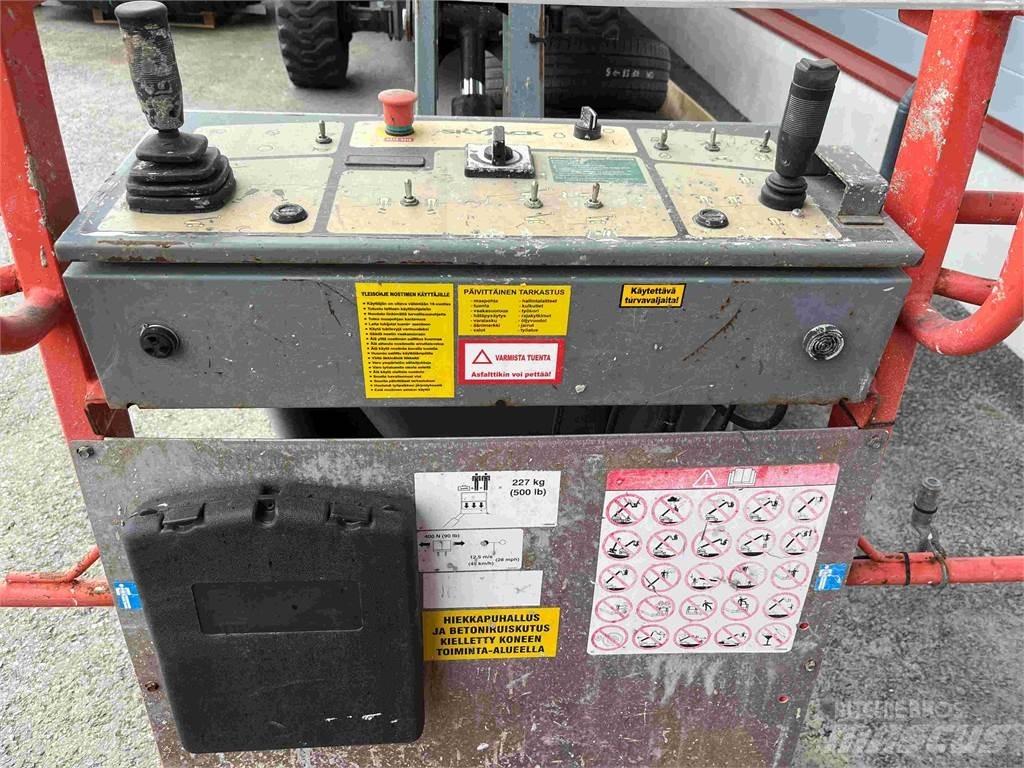 SkyJack SJ66 T Karos emelők