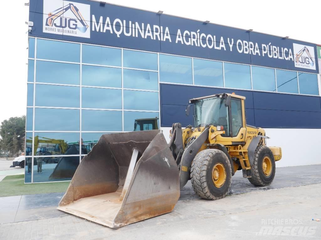 Volvo L 90 F Gumikerekes homlokrakodók