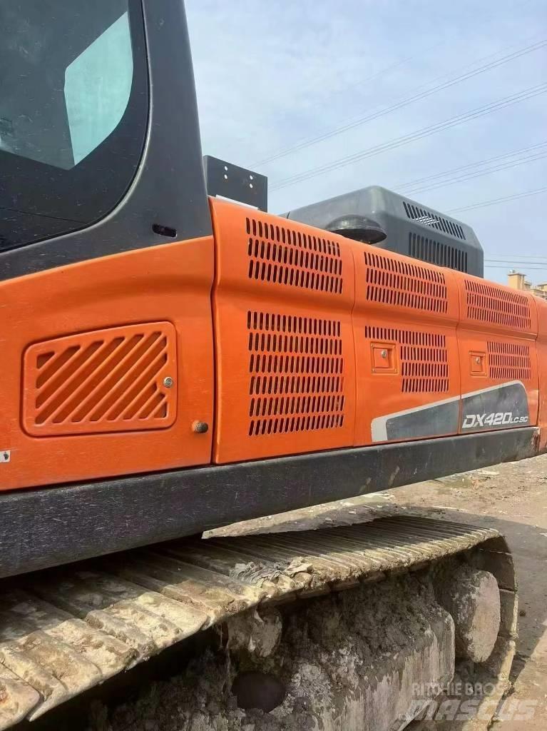 Doosan DX420LC Közepes (midi) kotrók 7 t - 12 t