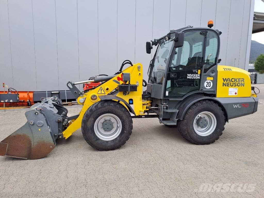 Wacker Neuson WL70 Gumikerekes homlokrakodók